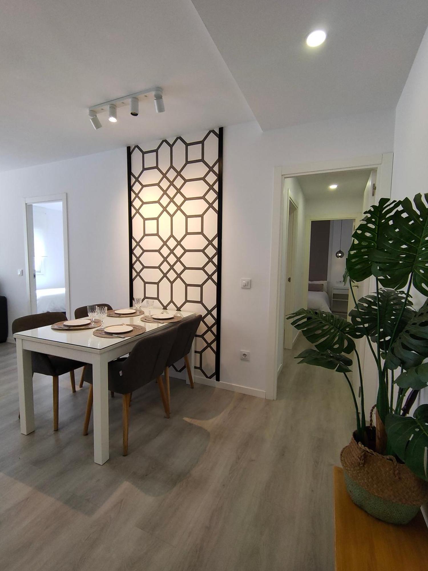 Casa Mallen, Con Amplia Terraza, En El Barrio De Nervion Севилья Экстерьер фото